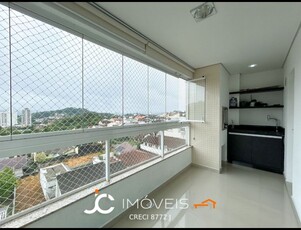 Apartamento no Bairro Vila Nova em Blumenau com 2 Dormitórios (1 suíte) e 69 m²