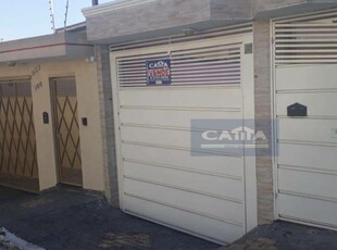 Casa à venda por R$ 750.000