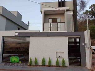 Casa com 2 quartos à venda no bairro Vila Verde, 78m²