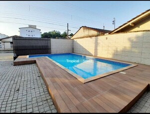 Casa no Bairro Itoupava Central em Blumenau com 3 Dormitórios (1 suíte) e 259 m²