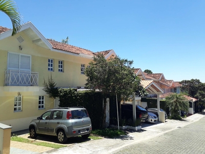 Casa em Chácara Pavoeiro, Cotia/SP de 210m² 3 quartos à venda por R$ 729.000,00 ou para locação R$ 3.300,00/mes