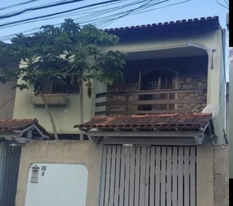 Casa em Parque Burle, Cabo Frio/RJ de 180m² 3 quartos à venda por R$ 409.000,00