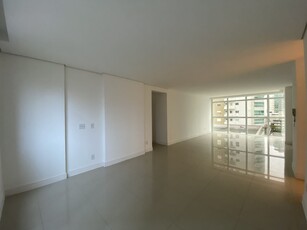 Apartamento em Centro, Balneário Camboriú/SC de 136m² 3 quartos à venda por R$ 1.799.000,00