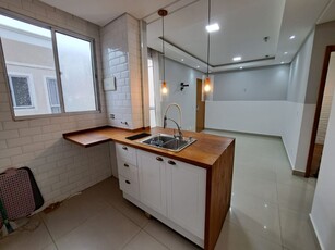 Apartamento em Parque Senhor do Bonfim, Taubaté/SP de 45m² 2 quartos à venda por R$ 196.000,00