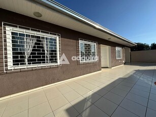 Casa em Boa Vista, Ponta Grossa/PR de 211m² 2 quartos à venda por R$ 750.000,00 ou para locação R$ 2.650,00/mes