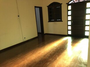 Casa em Camargos, Belo Horizonte/MG de 190m² 3 quartos à venda por R$ 579.000,00