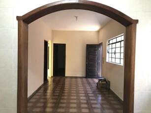 Casa em Camargos, Belo Horizonte/MG de 190m² 3 quartos à venda por R$ 589.000,00