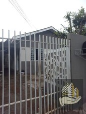 Casa em Centro, Londrina/PR de 10m² 2 quartos à venda por R$ 299.000,00