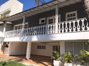 Casa em Itacoatiara, Niterói/RJ de 229m² 3 quartos à venda por R$ 1.249.000,00 ou para locação R$ 3.500,00/mes
