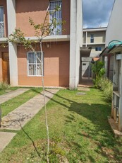 Casa em Jardim Maria Tereza, Cotia/SP de 85m² 2 quartos à venda por R$ 398.000,00