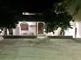 Casa em Peró, Cabo Frio/RJ de 228m² 5 quartos à venda por R$ 449.000,00