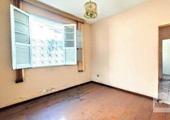 Casa com 2 quartos à venda no bairro Renascença, 140m²