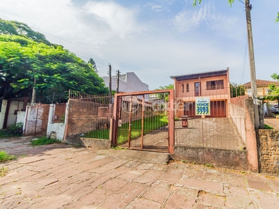 Casa 2 dorms à venda Rua Intendente Alfredo Azevedo, Glória - Porto Alegre
