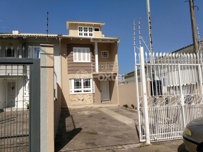 Casa 3 dorms à venda Avenida Alexandre Luiz, Jardim Itu - Porto Alegre