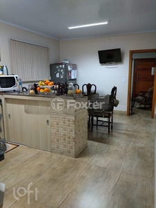 Casa 3 dorms à venda Avenida Alexandre Luiz, Jardim Itu - Porto Alegre