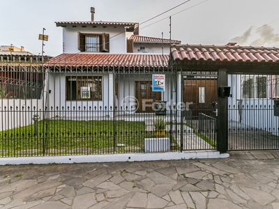 Casa 3 dorms à venda Avenida Engenheiro José Maria de Carvalho, Jardim Europa - Porto Alegre