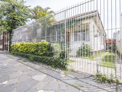 Casa 3 dorms à venda Avenida Engenheiro José Maria de Carvalho, Vila Ipiranga - Porto Alegre