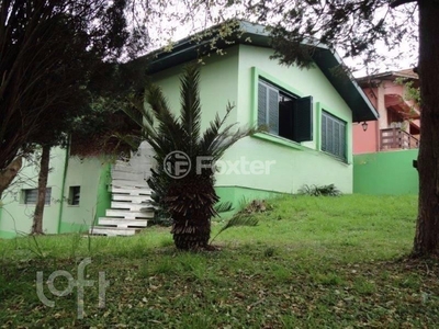 Casa 3 dorms à venda Avenida José Carlos de Anflor, Kayser - Caxias do Sul