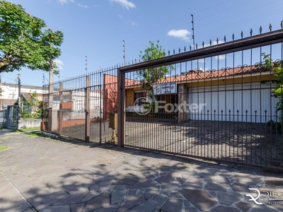 Casa 3 dorms à venda Avenida Montreal, Jardim Lindóia - Porto Alegre