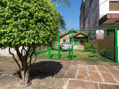 Casa 3 dorms à venda Avenida Pará, Navegantes - Porto Alegre