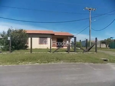 Casa 3 dorms à venda Avenida Senador Salgado Filho, Balneário Pinhal - Balneário Pinhal