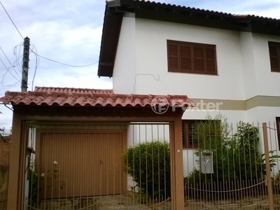 Casa 3 dorms à venda Rua Ari Peixoto Martins, Espírito Santo - Porto Alegre