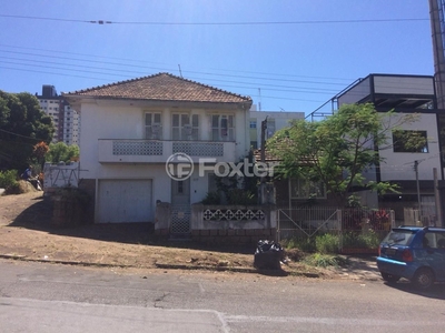 Casa 3 dorms à venda Rua Barão de Itaqui, Jardim São Pedro - Porto Alegre