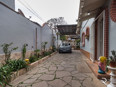 Casa 3 dorms à venda Rua Bernardo Guimarães, Partenon - Porto Alegre