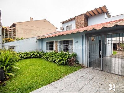 Casa 3 dorms à venda Rua dos Apóstolos, Nonoai - Porto Alegre