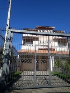 Casa 3 dorms à venda Rua dos Caiaguais, Espírito Santo - Porto Alegre