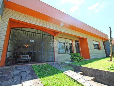 Casa 3 dorms à venda Rua Ernestina Amaro Torelly, Jardim Carvalho - Porto Alegre