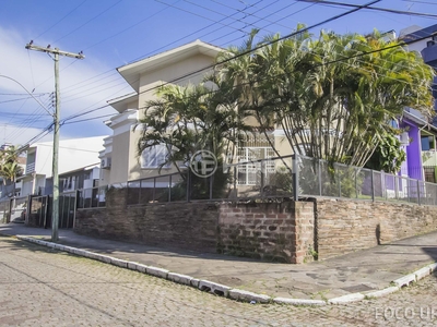 Casa 3 dorms à venda Rua Filipinas, Jardim Lindóia - Porto Alegre