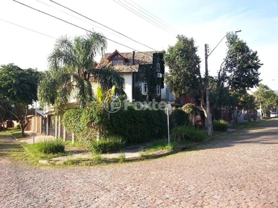 Casa 3 dorms à venda Rua Ítalo Brutto, Espírito Santo - Porto Alegre
