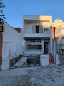Casa 3 dorms à venda Rua João Guimarães, Santa Cecília - Porto Alegre