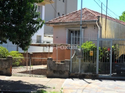 Casa 3 dorms à venda Rua João Guimarães, Santa Cecília - Porto Alegre