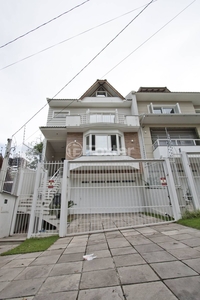 Casa 3 dorms à venda Rua João Paetzel, Chácara das Pedras - Porto Alegre