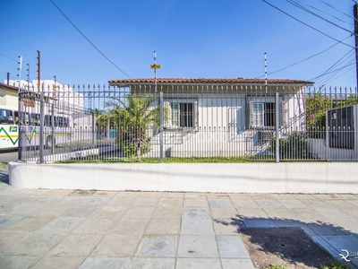 Casa 3 dorms à venda Rua Leopoldino J. Santos, Passo das Pedras - Porto Alegre