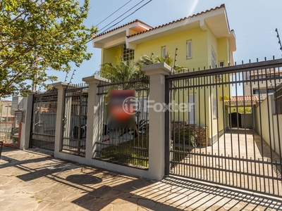 Casa 3 dorms à venda Rua Leopoldo Bettiol, Jardim Sabará - Porto Alegre