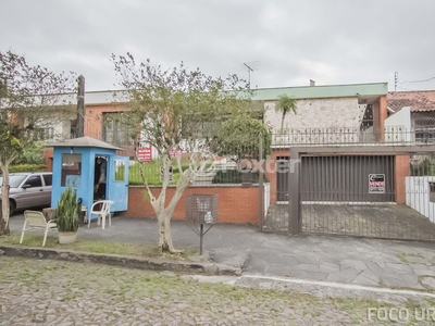Casa 3 dorms à venda Rua Manauê, Vila Assunção - Porto Alegre