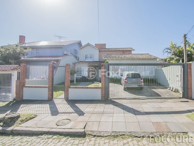 Casa 3 dorms à venda Rua Morano Calabro, Jardim Isabel - Porto Alegre