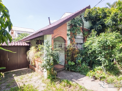 Casa 3 dorms à venda Rua Nunes, Medianeira - Porto Alegre