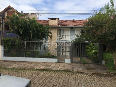Casa 3 dorms à venda Rua Olécio Cavedini, Espírito Santo - Porto Alegre