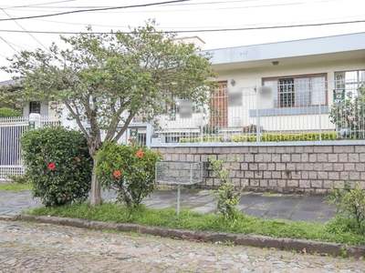 Casa 3 dorms à venda Rua Professor Ulisses Cabral, Chácara das Pedras - Porto Alegre
