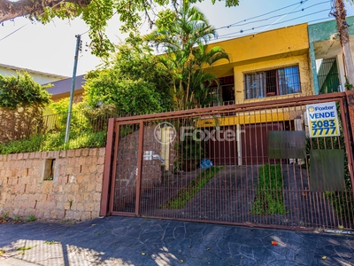 Casa 3 dorms à venda Rua Tobias Barreto, Partenon - Porto Alegre