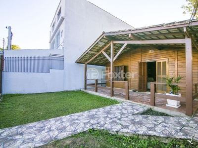 Casa 3 dorms à venda Travessa Fortaleza, Nonoai - Porto Alegre