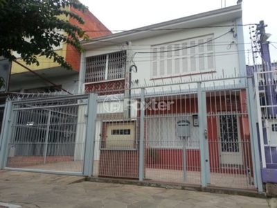 Casa 4 dorms à venda Avenida Amazonas, São Geraldo - Porto Alegre