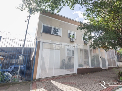 Casa 4 dorms à venda Avenida Assis Chateaubriand, São Sebastião - Porto Alegre