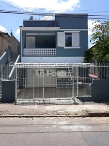 Casa 4 dorms à venda Avenida Carneiro da Fontoura, Jardim São Pedro - Porto Alegre