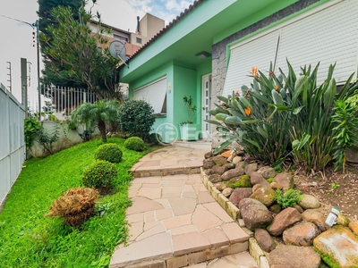 Casa 4 dorms à venda Rua Arequipa, Jardim Lindóia - Porto Alegre