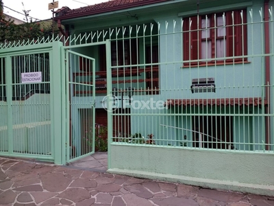 Casa 4 dorms à venda Rua Barão do Amazonas, Partenon - Porto Alegre